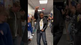 Download Lagu Big Sean Dancing #bigsean #dance #jenniferhudsonshow MP3