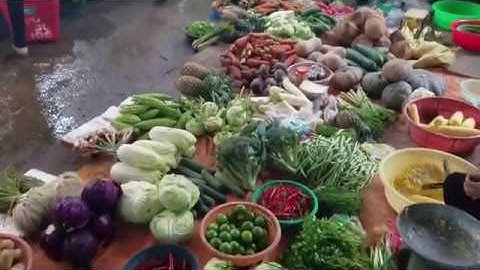 Chợ Đồng Cát, huyện Mộ Đức những ngày cuối năm./chat mien trung/