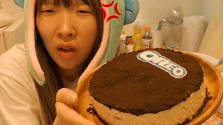 【深夜】自粛中にモテたいブスが巨大オレオケーキ作って女子力あげたのにモテんのはなんで？【ありえん】