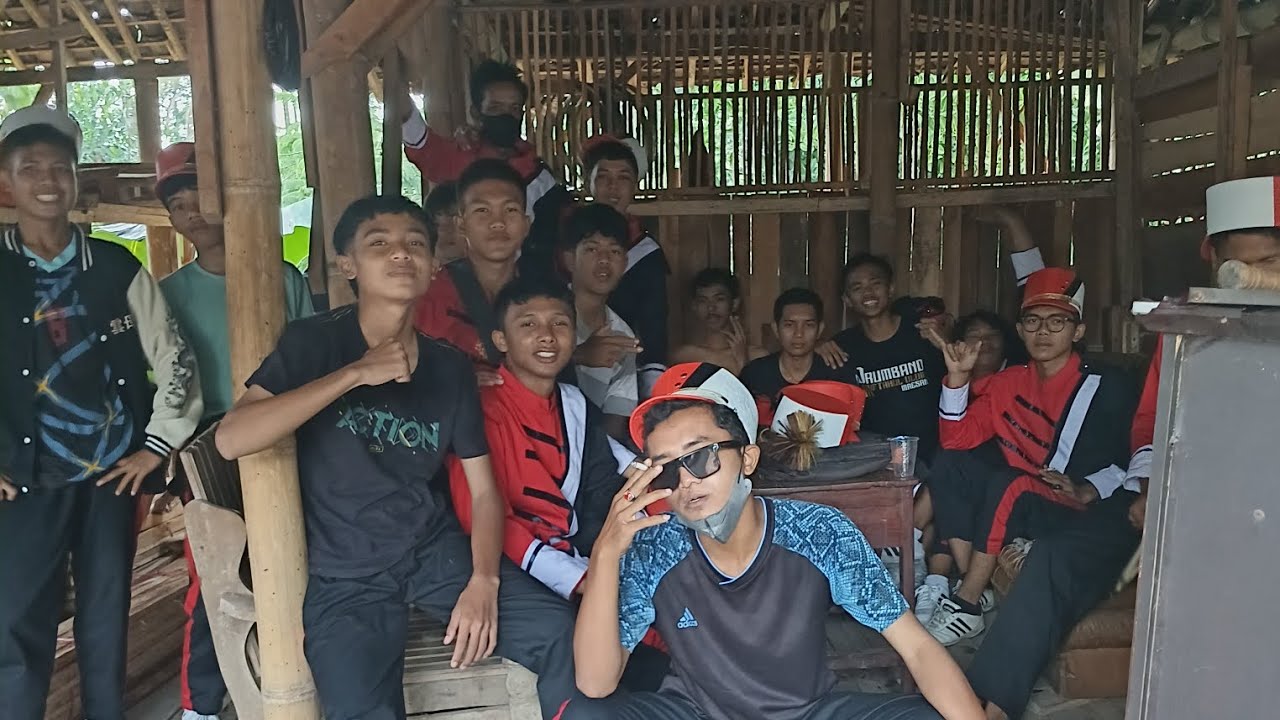 Baris-Berbaris drumband Miftahul-Ulum Maesan Bondowoso💂 || Live Rambipuji Jember 🎥