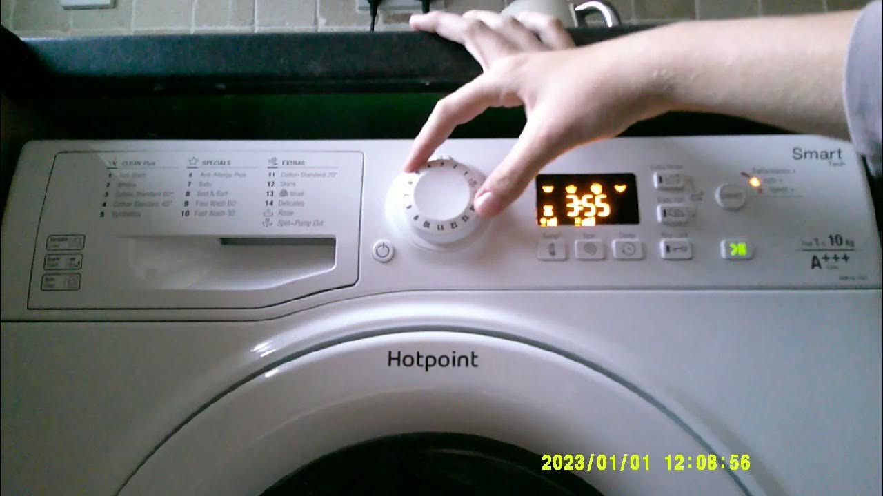 Hotpoint Smart Tech WMFUG1063 Overview on my washing machine showing programs and options