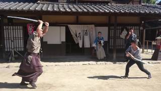 太秦映畫村上眏小學生對付惡吧