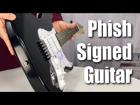 autographed-trey-anastasio-guitar-review