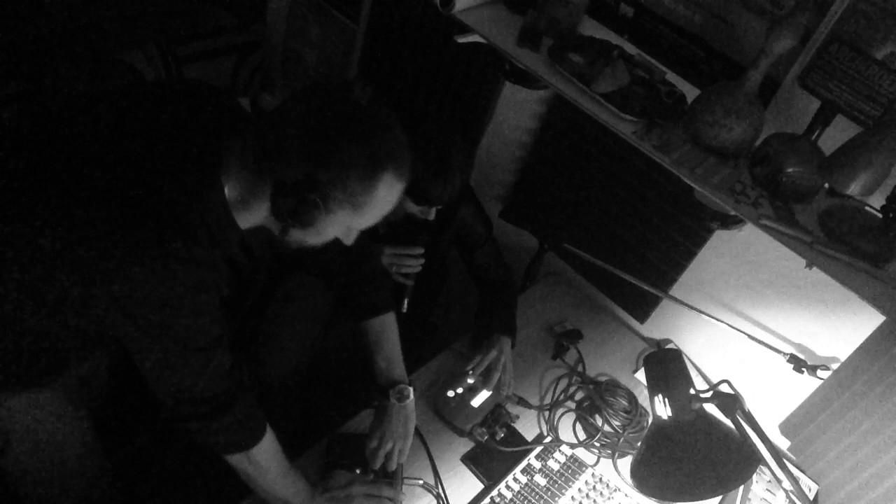 WIDE BLUE - DAY AFTER DAY - STUDIO SESSION