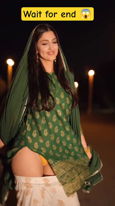 gadis telanjang panas menari 😱 #Panas #Seksi #celanapendek