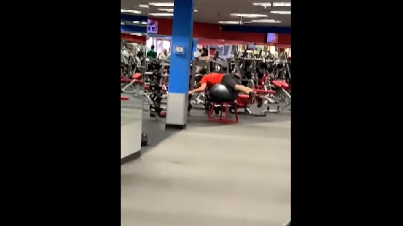 Guy Made Up His Own Working Out, Bouncing On The Exercise Ball - YouTube