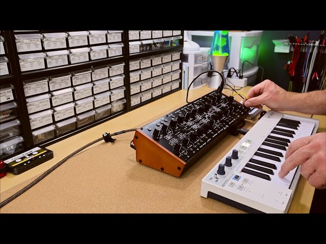 Behringer Kobol Expander Unboxing and Jam - YouTube