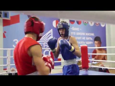 Александр Федотов боксер