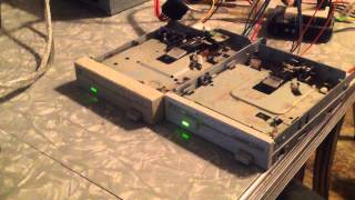 Floppy music 2 drives