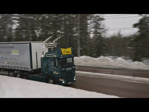 Video: Camioanele Se Pot încărca Pe Autostrăzile Electrice Din Germania