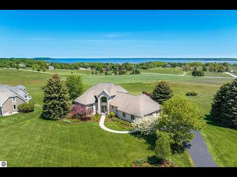 7852 Underwood Ridge, Traverse City, MI home video tour