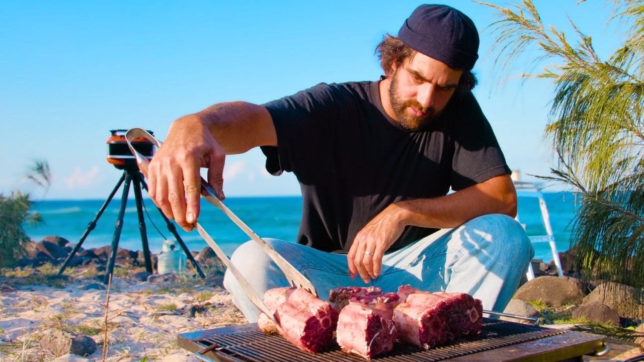 Relaxing Slow-Cooked Roo Stew on the Beach in the Gozney Tread