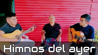 Video voorbeeld van "Mi abuela cantando COROS / Puro Requintos 🎸"