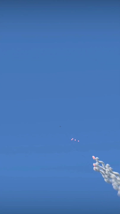 JF-17 Under Fire! Multiple SAM Systems Lock and Launch