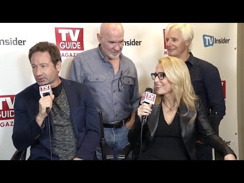 gillian-anderson-&-david-duchovny-from-the-x-files-interviews-at-nyc-comic-con-2017