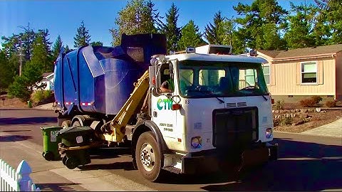 CTR - Autocar Heil CP Python Garbage Truck!