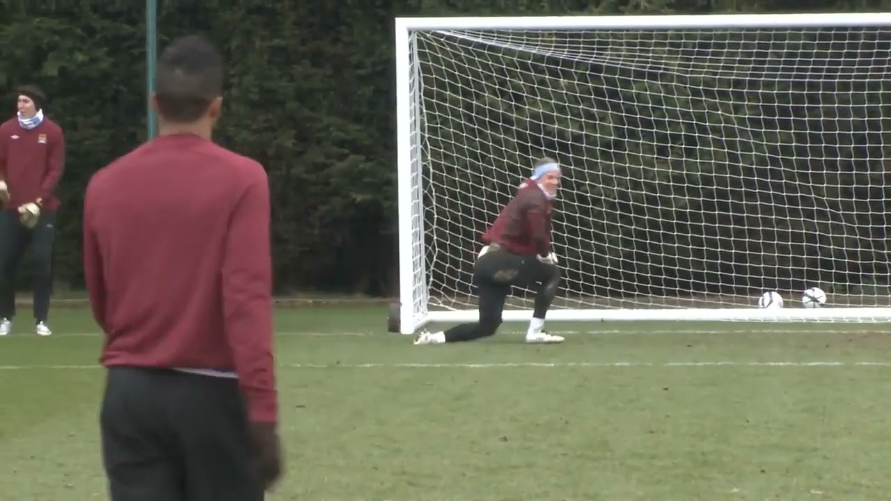 Wout weghorst'free kicks Manchester United .
