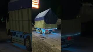 Tuku lawang kayu jati iso nyawang ra iso nduweni😌