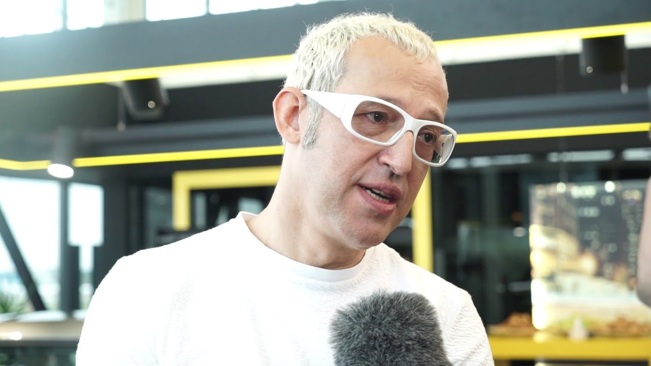 Interviu cu Karim Rashid despre design - Cavaleria.ro gadgets with small rotary blades