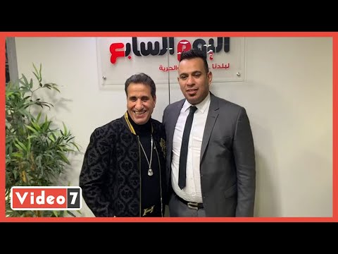 لقاء شعبي جدا محمود الليثي و ٣ قبلات علي خد شيبة