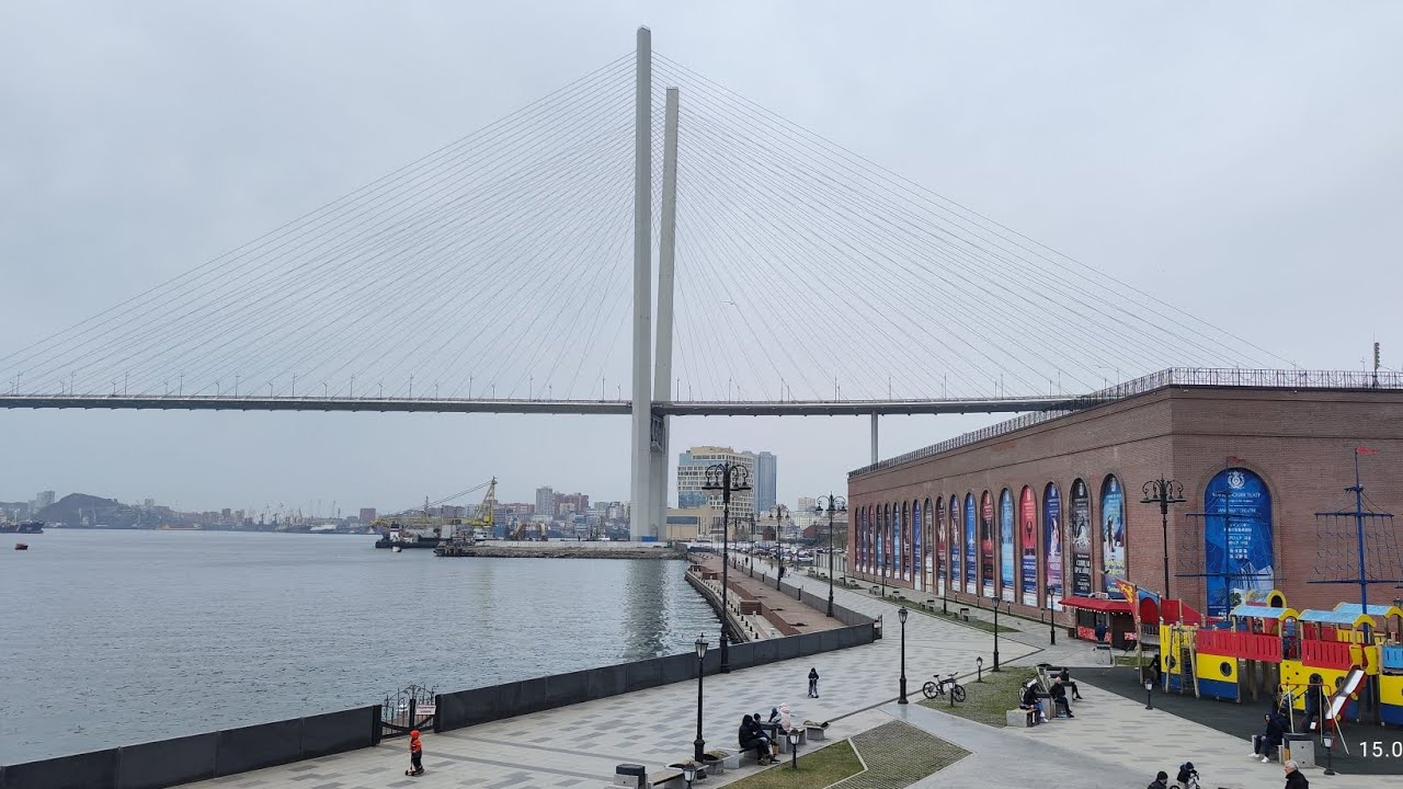 Владивосток апрель 2023 набережная Цесаревича