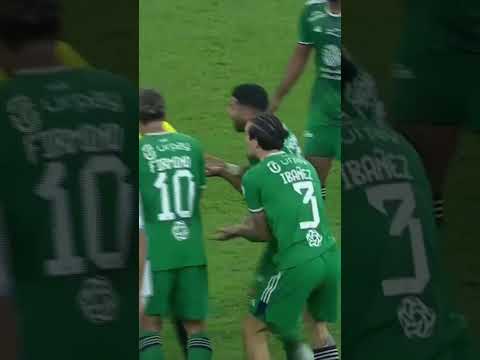 طرد على ايبانيز في أول ربع ساعة ايبانيز  الاهلي الفتح