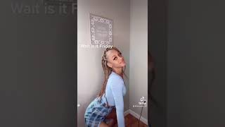 TWERKING IN A SKIRT 2