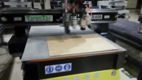 TigerTec CNC router with oscillating knife and CCD and Pressure roller
