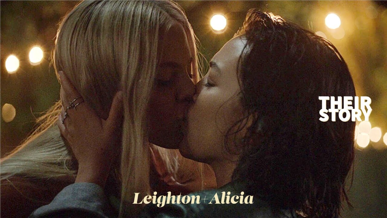 Download Leighton and Alicia | Their Story [The sex lives of college girls S1]