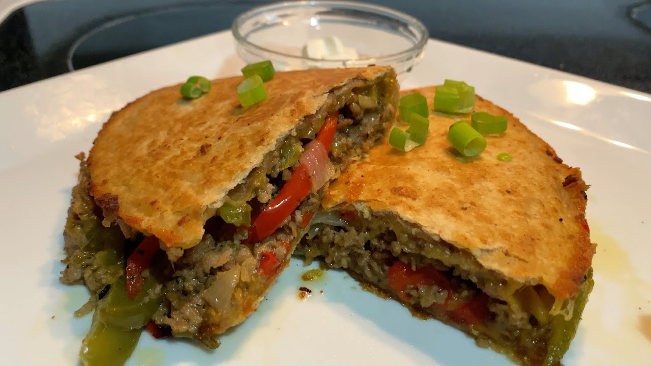 КАК ПРИГОТОВИТЬ КЕСАДИЛЬЮ С ЧИЗБЕЙКОМ И ФИЛЛИ (подходит для кето-диеты) | In Di Kitchen с BaddieT...