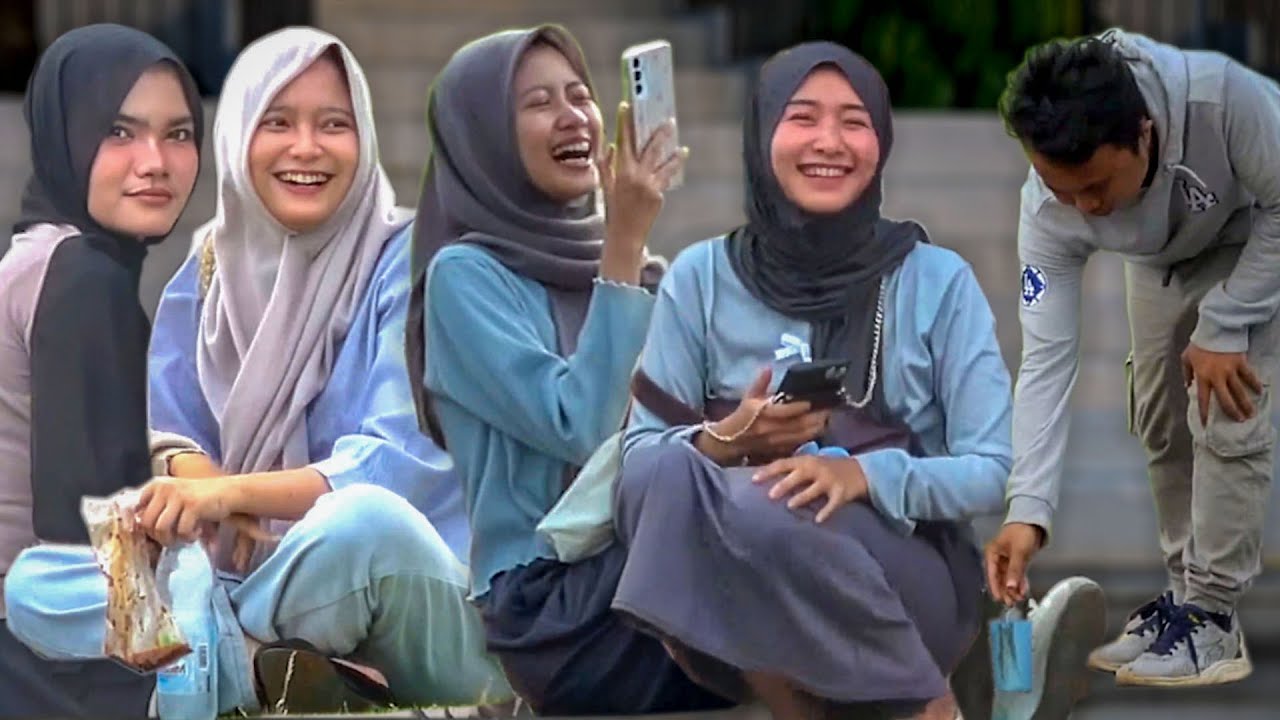 PRANK PENGEMIS; CEWEK CEWEK CANTIK  KETAWANNYA MALAH MANIS BANGET GUYS