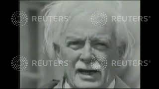 1938 POLITICS / QUIRKY: Lloyd George uses water diviner to discover well