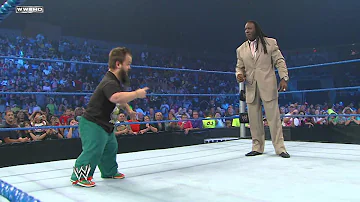 Friday Night SmackDown - Hornswoggle convinces Booker T to hit the Spin-a-Roonie