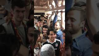 BEŞİKTAŞ TARAFTARI GALATASARAY TARAFTARLARININ METROSUNA BİNERSE..21. ŞAMPİYONLUK KUTLAMALARI Resimi