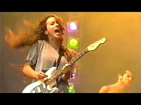 alanis morissette landgraaf 27 05 1996 pinkpop festival tv live interview youtube