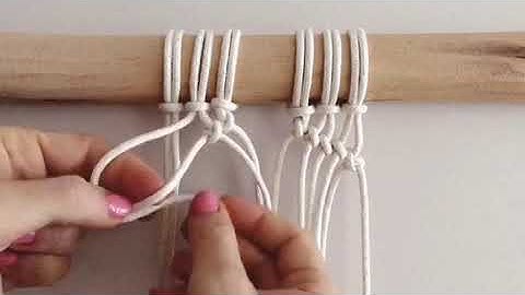 How to create a Reverse Half Hitch Knot - Macrame
