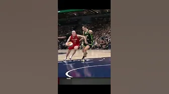 Caitlin Clark With The And 1 Play #caitlinclark #basketball #wnba #indianafever thumbnail