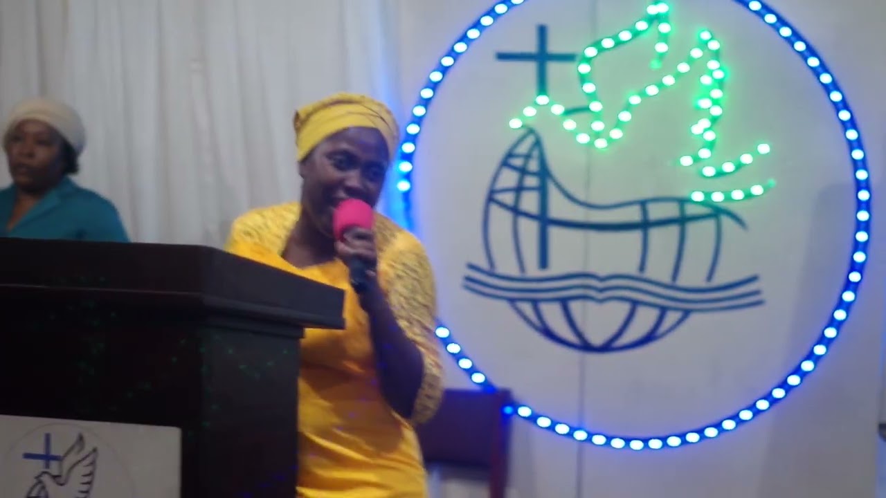 Yon boukan dife, dyab pak manyenm...