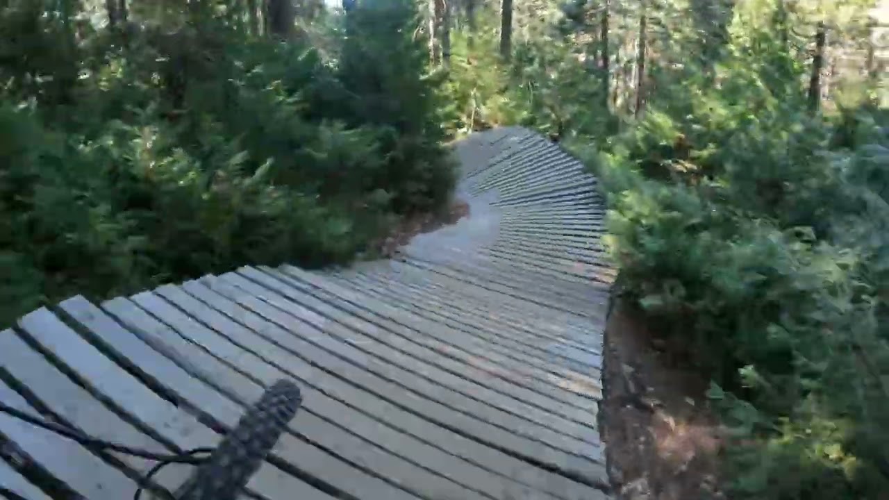 Arrow  Skypark Vic cam @foxracing @AntonDaniels @jensonusabicycles @foxracing @GoProBike 