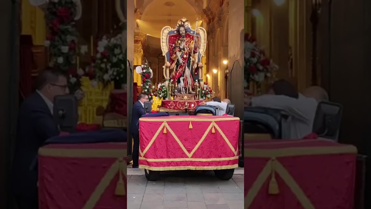 Avvio Chiesa Madre Di San Rocco 2025 per le Vie del Paese Storico giro Piazza poi Fratelli Bandiera