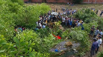 + Landfill New Project !! skill Dozer KOMATSU Push Soil Clean Garbage Soil into forest 100% complete