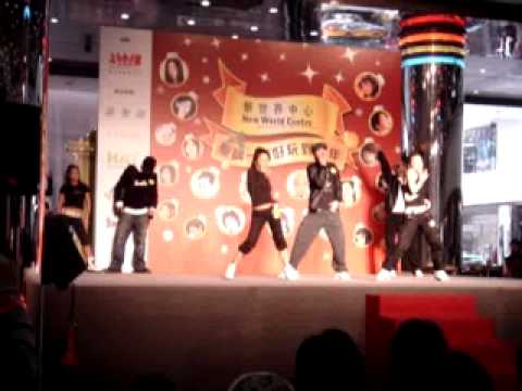EO2 dance solo 2005