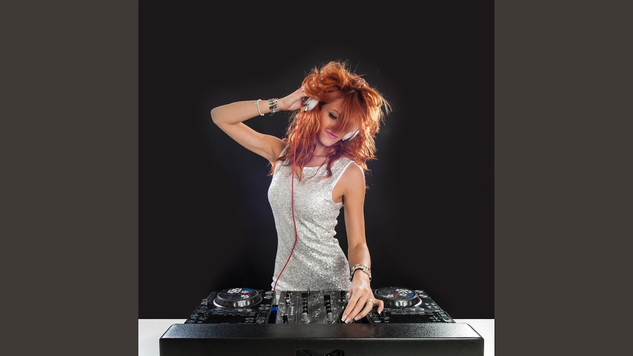 Nikdy nemáme dost (Acoustic Version)