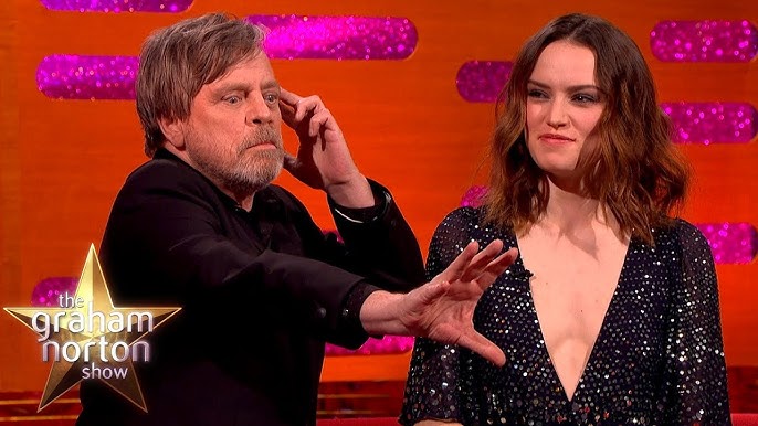 Mark Hamill presta homenagem a 'irmã espacial' Carrie Fisher