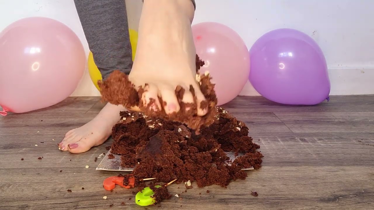 Subscribers special! 2000 Subscribers ♡ | Food crushing &ASMR