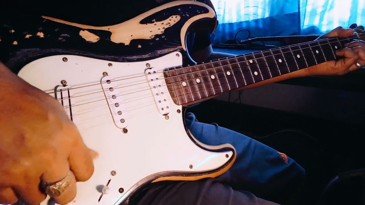 Play Chord Record Song "Dance In The Castle Of Paranoid In 1984" / Made Video With Record My Song