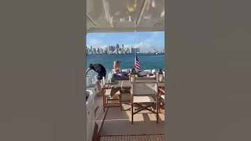 Rule #598 - Billionaires don’t follow the crowd, they lead it