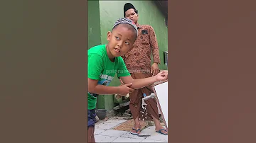 Praktik Wudhu Oleh Santri Raffi Praktik Wudhu Kegiatan Belajar Santri Indonesia Shorts 
