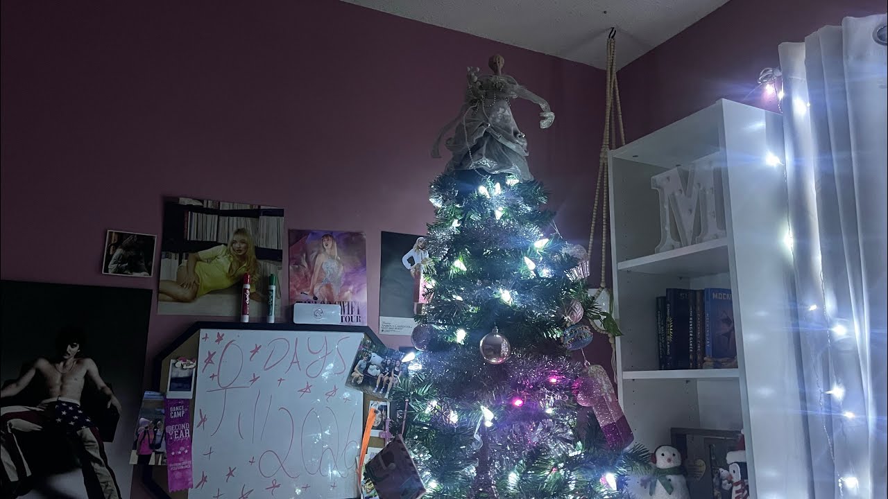 Decorate my room for Christmas with me!! 🎄🎅