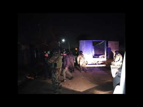 A lo "Caballo de Troya", la Policía se escondió en un camión para atrapar a dos narcos en Longchamps